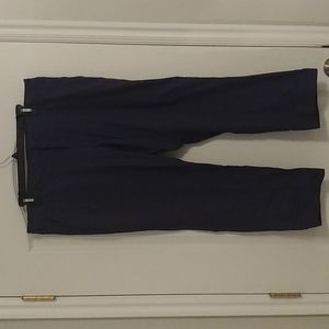 Kirkland navy cropped travel pant- size 12